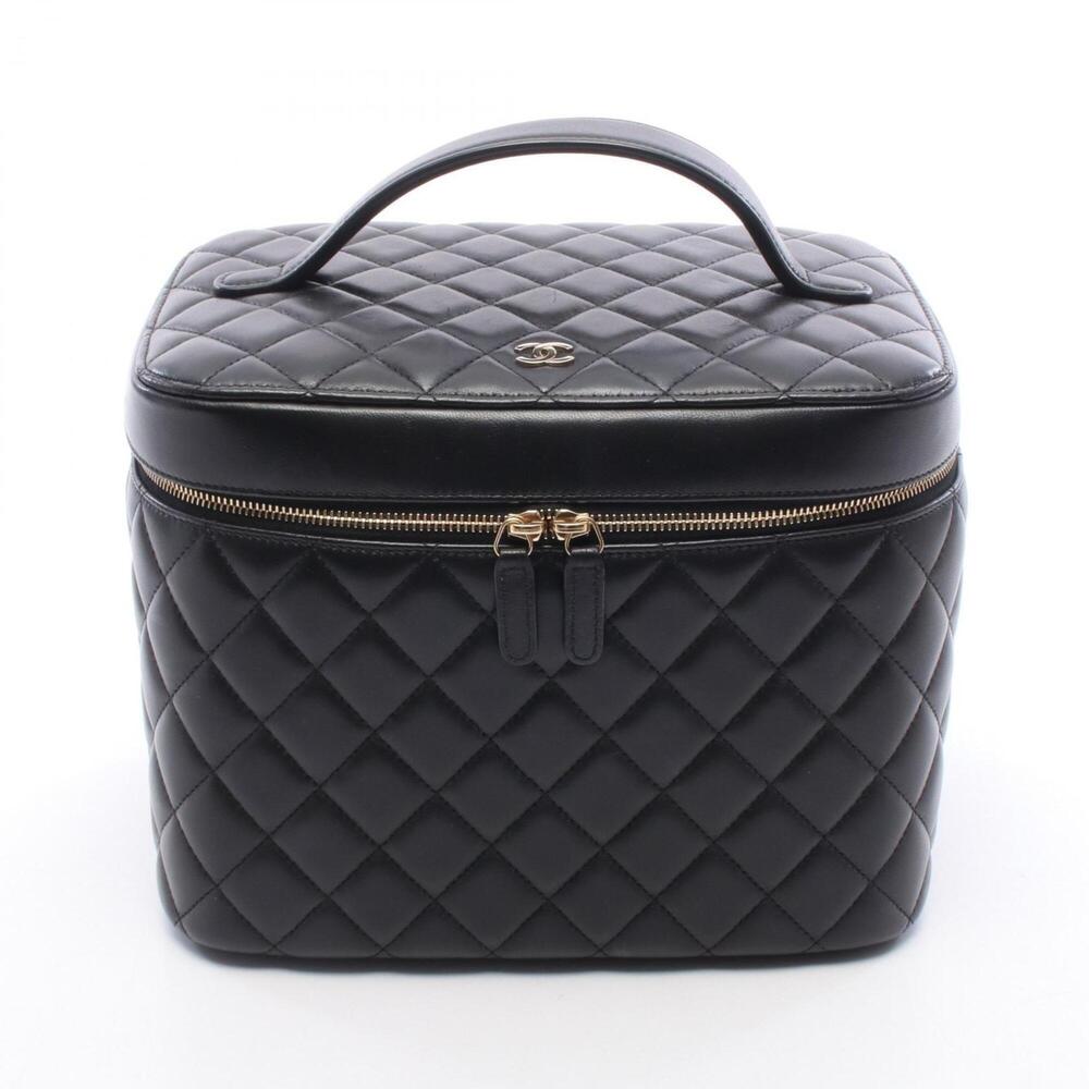 Chanel Matelassé Handbag, Lambskin Leather, Women's, Black